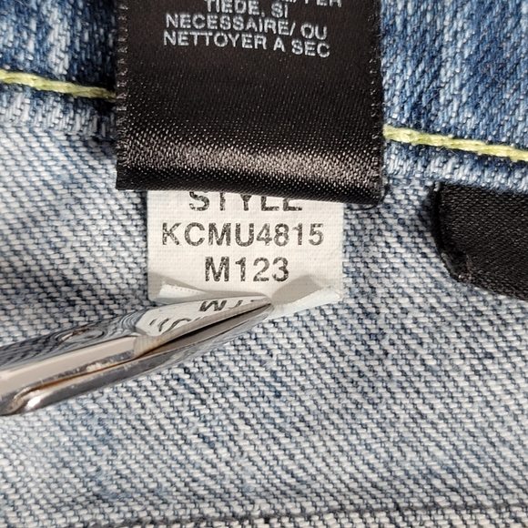 DKNY SOHO JEAN Flaired Boot Cut Light Wash Denim Jeans Women's Size 6R - Picture 13 of 16